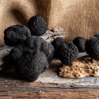 La stagione è iniziata! Tartufo nero estivo disponibile in negozio.